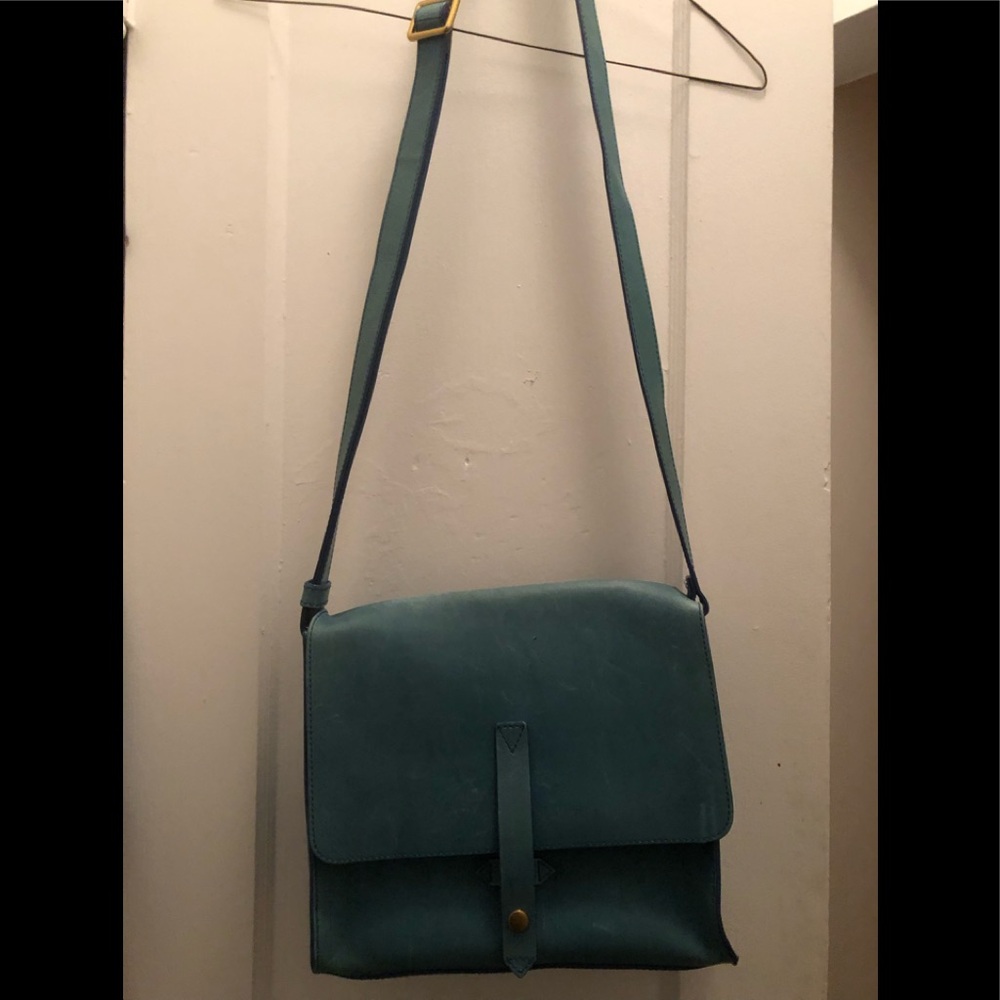 III BeCa by Joy Gryson crossbody leather bag
